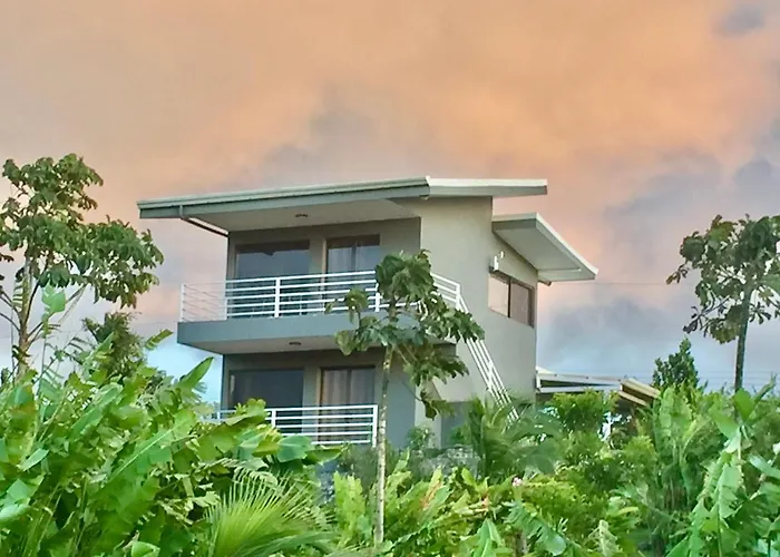 The Fruit Tree Garden Bromeliad Apartment Nuevo Arenal